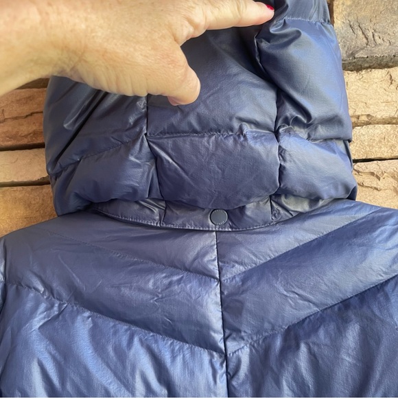 Columbia blue Icy Heights ll Down Jacket NWT Large - Picture 11 of 12